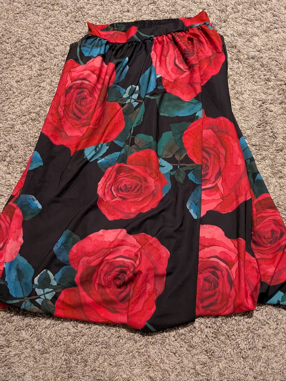 Black Floral Midi Skirt with Red Rose Print With Pockets